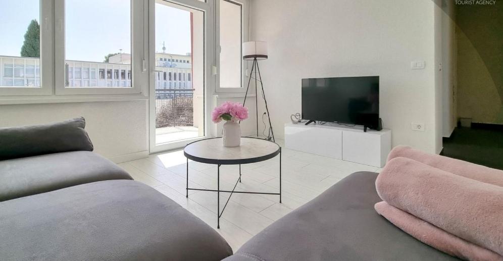 Bella Apartment Umag Eksteriør bilde