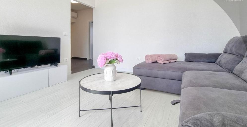 Bella Apartment Umag Eksteriør bilde